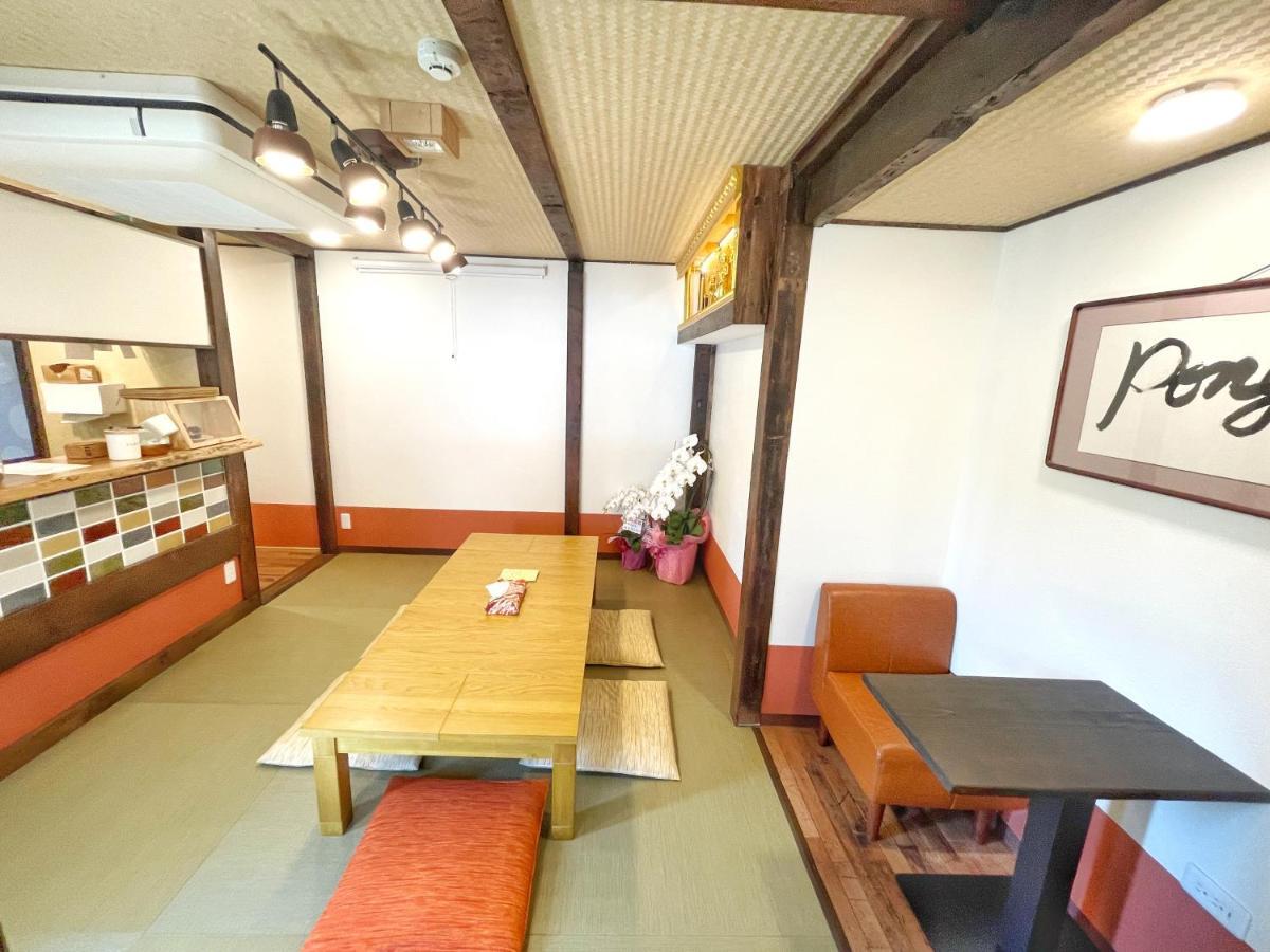 Guest House Pongyi Kanazawa Exteriör bild