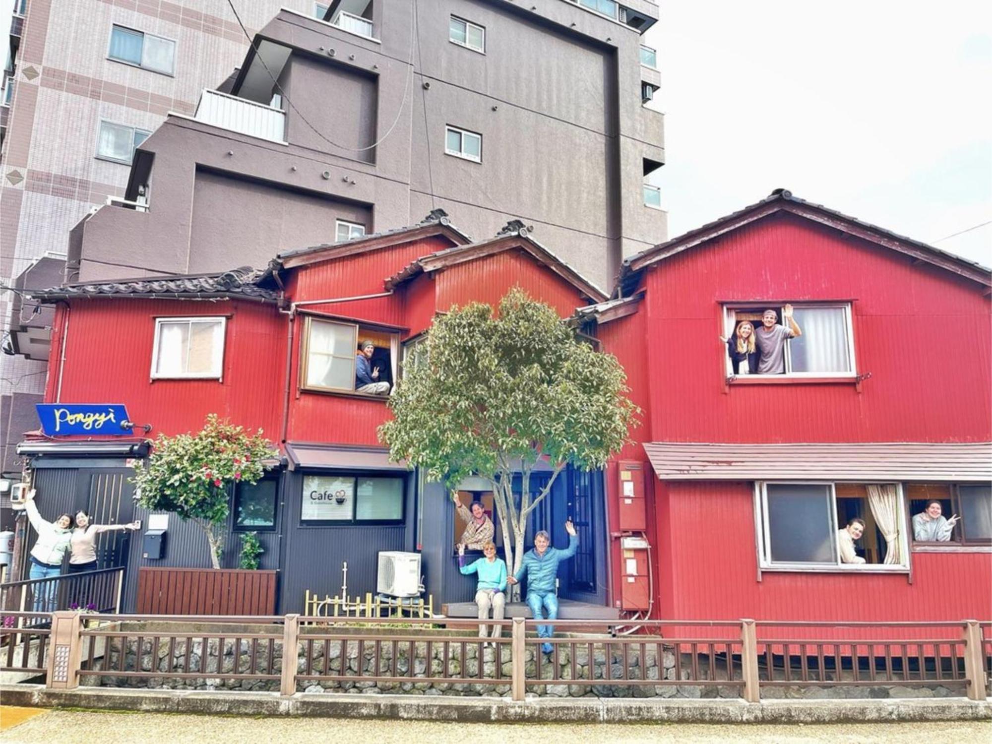 Guest House Pongyi Kanazawa Exteriör bild