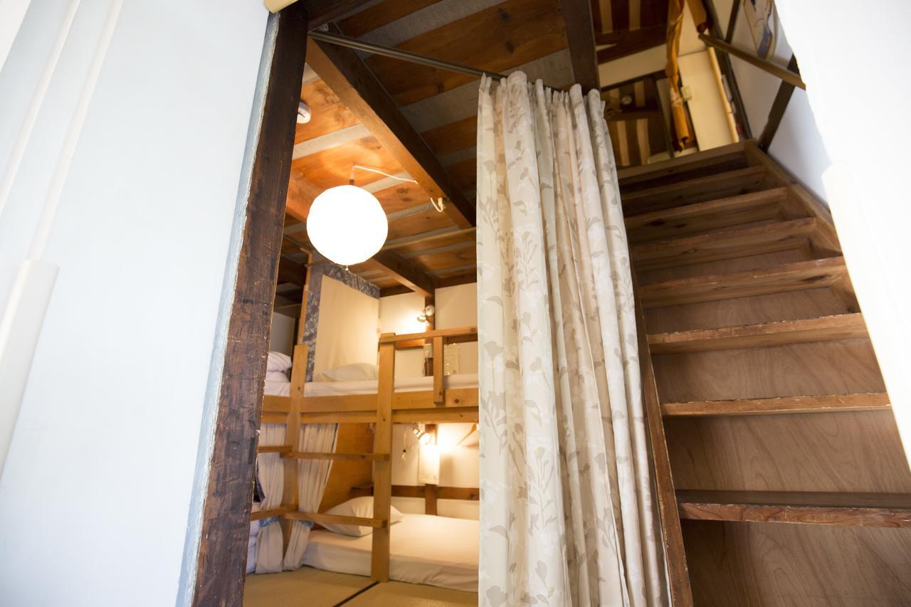 Guest House Pongyi Kanazawa Exteriör bild